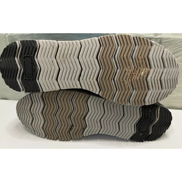 Propet TravelWalker II walking shoes in blue mesh. Size 8. - Picture 9 of 10